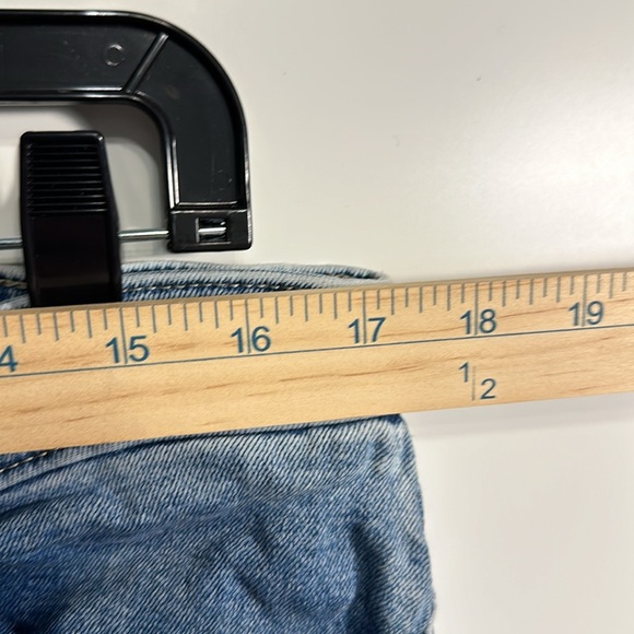 Lucky Brand Women’s Sweet Straight Jeans 14/32 Light Wash - Picture 6 of 11